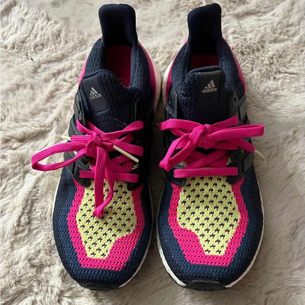 Women’s Adidas Ultra Boost Size 8
